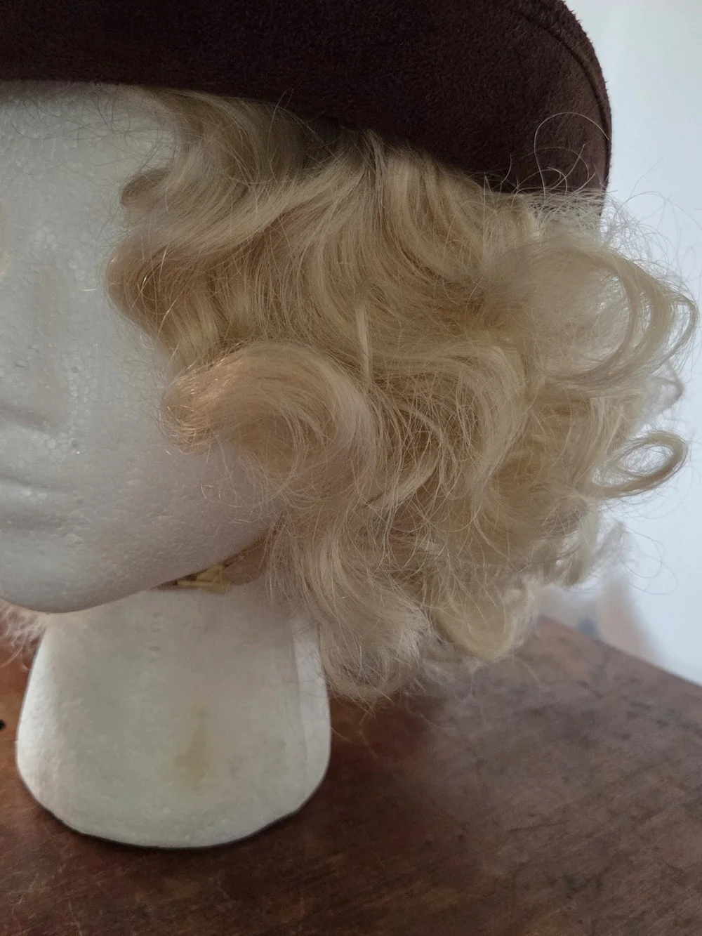 CURATED STYLE- Blonde 20s Style Curly Wig PLUS Brown Steampunk Hat